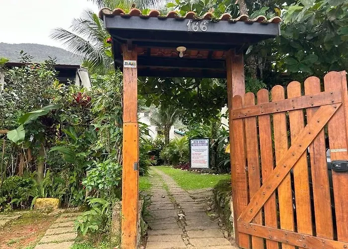Chalé rústico a poucos metros da praia de Lagoinha